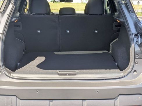 Used 2025 Nissan Kicks SV w/ Charging Package FWD image 30