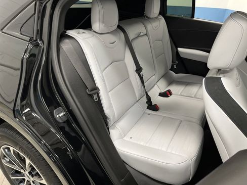 Used 2024 Cadillac XT4 Sport image 33