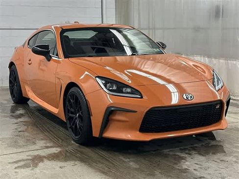 Used 2023 Toyota GR86 10th Anniversary SE image 30