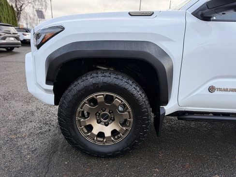 Certified 2025 Toyota 4Runner Trailhunter image 20