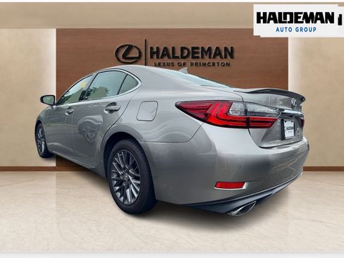 Used 2018 Lexus ES 350 w/ Navigation System Package FWD image 3