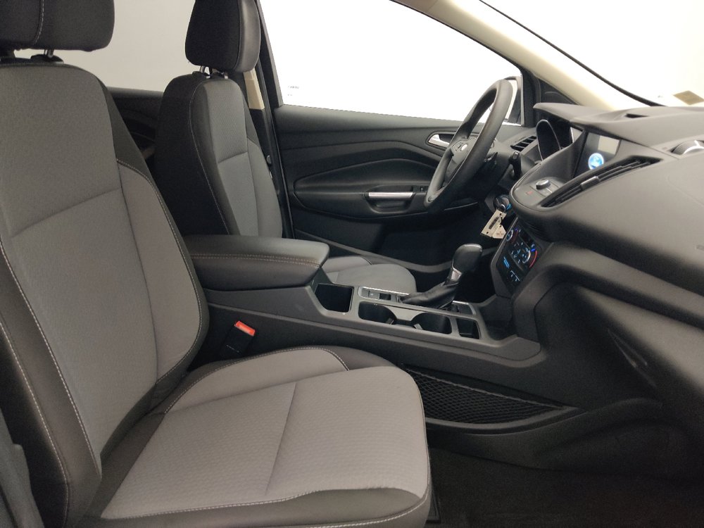 Used 2017 Ford Escape SE w/ Equipment Group 201A FWD image 21