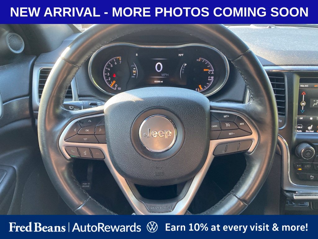 Used 2018 Jeep Grand Cherokee Laredo AWD/4WD image 11