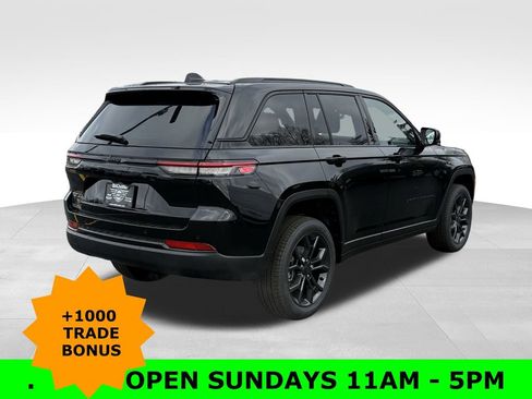 New 2025 Jeep Grand Cherokee Limited image 7