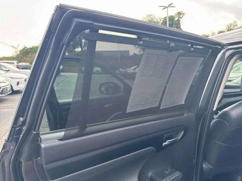 Used 2023 Toyota Highlander XLE image 14