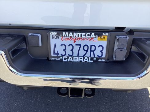 Used 2022 RAM 3500 Laramie image 32