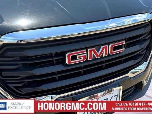 Used 2024 GMC Terrain SLE FWD image 37