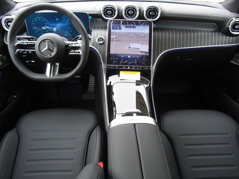 New 2026 Mercedes-Benz GLC 300 4MATIC image 32