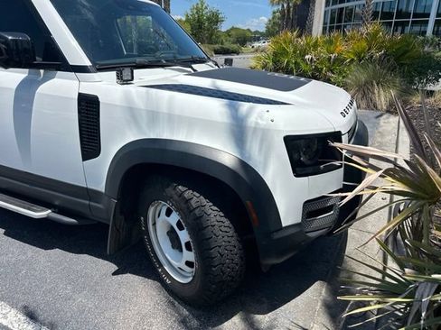 Used 2023 Land Rover Defender 110 S AWD/4WD image 2
