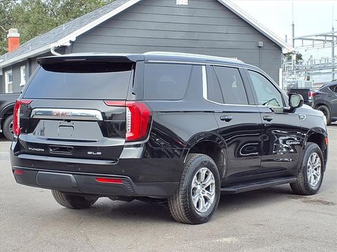 Used 2024 GMC Yukon SLE image 7
