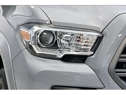 Used 2021 Toyota Tacoma TRD Sport w/ Advanced Technology Package AWD/4WD image 29