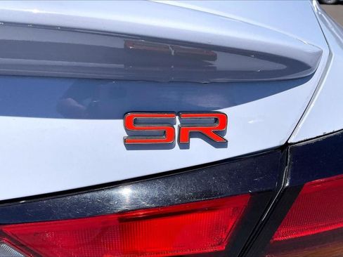 Used 2023 Nissan Altima 2.5 SR FWD image 6