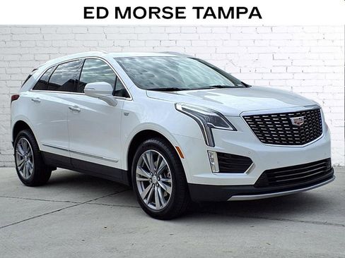 Certified 2025 Cadillac XT5 Premium Luxury image 5