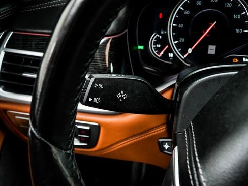 Used 2019 BMW 750i xDrive w/ Executive Package image 36