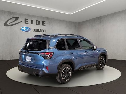 Used 2025 Subaru Forester Limited image 4