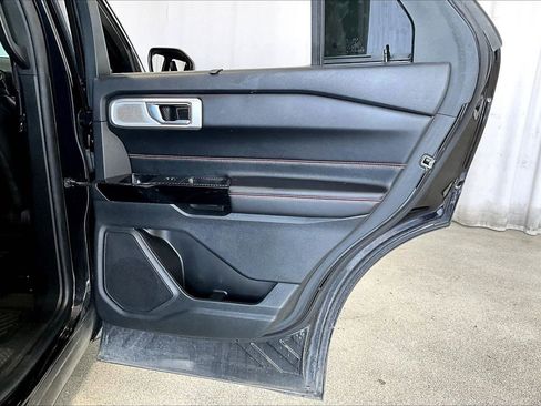 Used 2022 Ford Explorer ST w/ Equipment Group 401A image 23