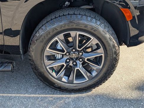 Certified 2023 Chevrolet Tahoe Z71 w/ Luxury Package image 17