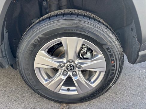 Used 2025 Toyota RAV4 XLE image 30