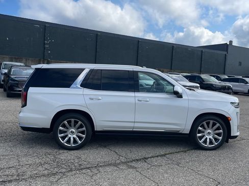Used 2023 Cadillac Escalade Premium Luxury Platinum AWD/4WD image 5
