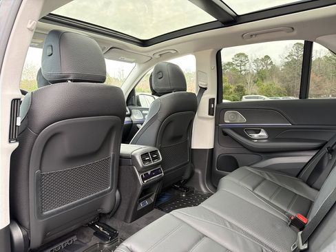New 2026 Mercedes-Benz GLE 580 4MATIC image 13
