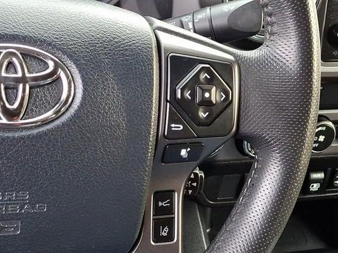 Used 2019 Toyota Tacoma TRD Sport image 22