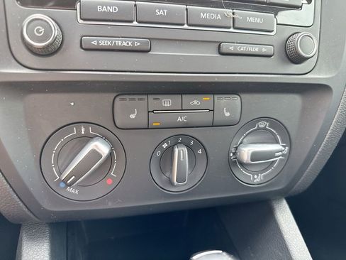 Used 2015 Volkswagen Jetta SE image 15