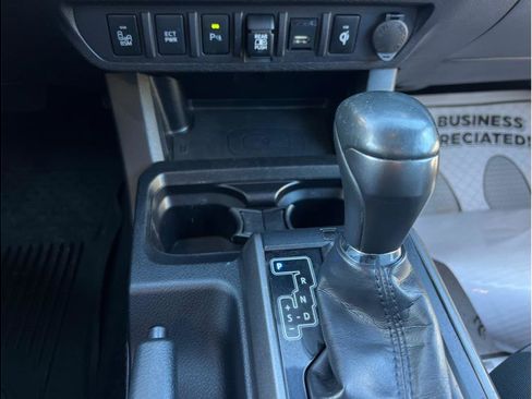 Used 2020 Toyota Tacoma TRD Sport image 14