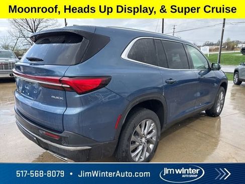 Used 2025 Buick Enclave Preferred image 10