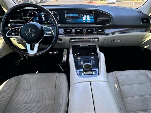 Used 2022 Mercedes-Benz GLS 450 4MATIC image 10