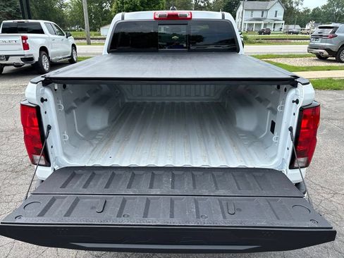 Used 2024 Chevrolet Colorado LT w/ LT Convenience Package II RWD image 8