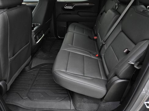 New 2026 Buick Enclave Preferred FWD image 3