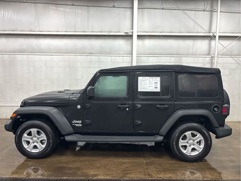 Used 2021 Jeep Wrangler Unlimited Sport image 5