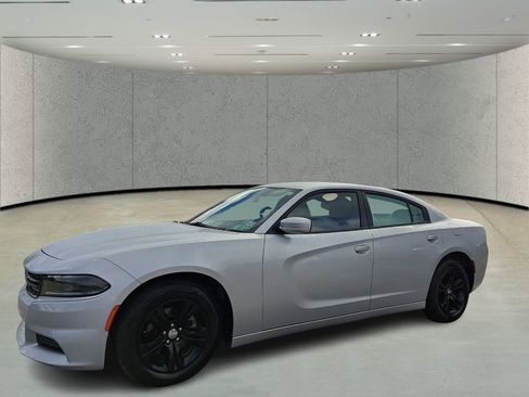 Used 2022 Dodge Charger SXT image 9