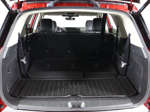 Used 2023 Nissan Pathfinder SL w/ Lighting Package (N92) image 22