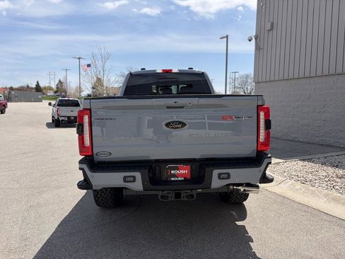 New 2026 Ford F250 4x4 Crew Cab Super Duty image 7