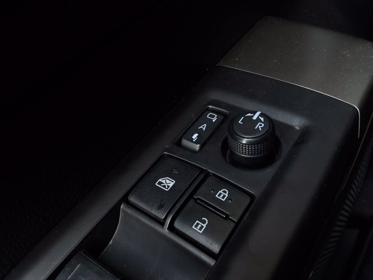 Used 2023 Toyota Tundra Limited AWD/4WD image 26