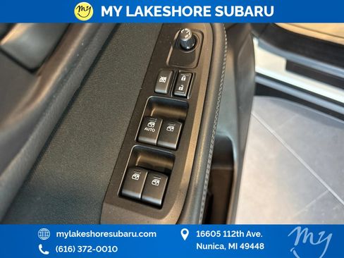Used 2019 Subaru Outback 2.5i AWD/4WD image 12