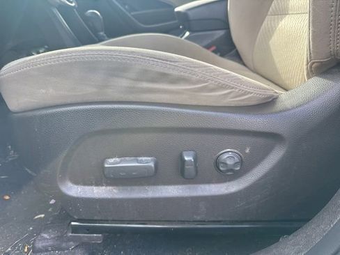 Used 2018 Hyundai Santa Fe SE w/ Cargo Package image 14