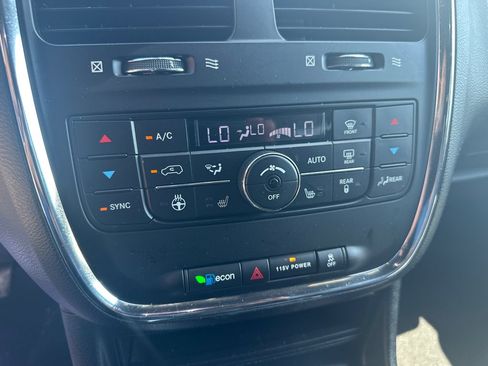 Used 2019 Dodge Grand Caravan GT FWD image 22