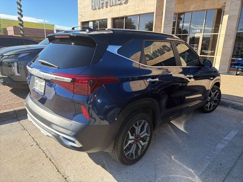 Certified 2023 Kia Seltos SX image 5