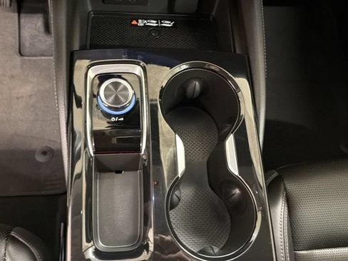 Used 2024 Buick Envision Preferred AWD/4WD image 23