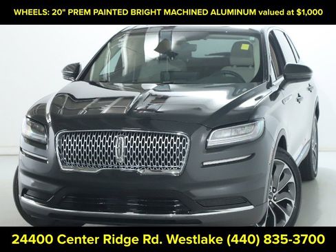 Used 2023 Lincoln Nautilus Reserve w/ Cargo Utility Package AWD/4WD image 3