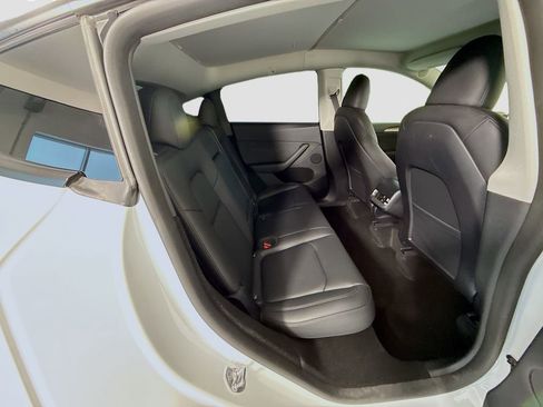 Used 2024 Tesla Model Y Long Range image 23