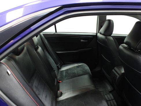 Used 2016 Toyota Camry XSE image 17