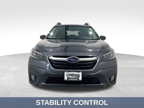 Used 2022 Subaru Outback Premium AWD/4WD image 3