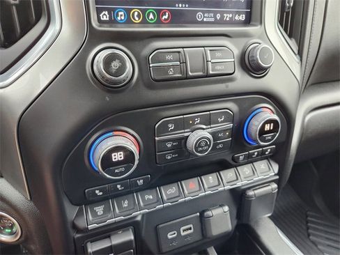 Used 2022 Chevrolet Silverado 3500 LTZ w/ Z71 Chrome Sport Edition image 27