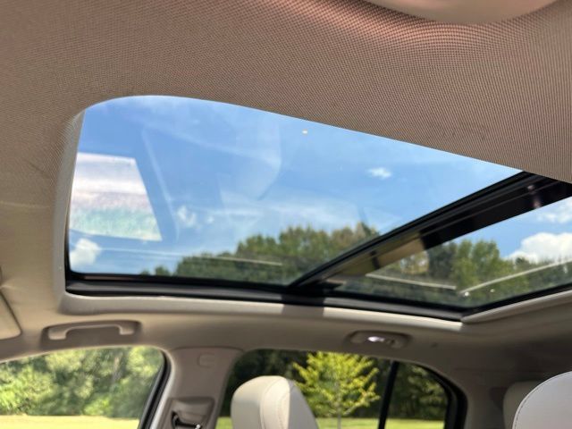 Used 2020 Cadillac XT4 Luxury FWD image 28