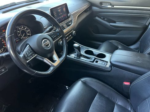 Used 2021 Nissan Altima 2.5 SL FWD image 12