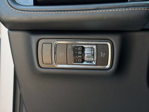 Used 2025 Lincoln Aviator Black Label w/ Black Label Special Edition AWD/4WD image 49