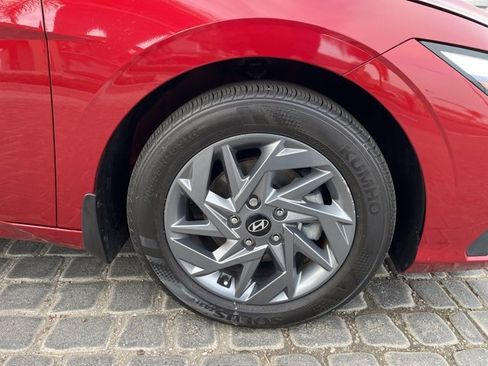 Certified 2024 Hyundai Elantra Blue image 37